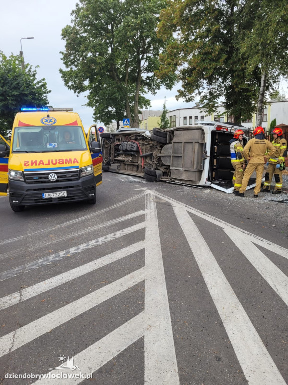 Zderzenie autobusu i osobówki w Lubrańcu