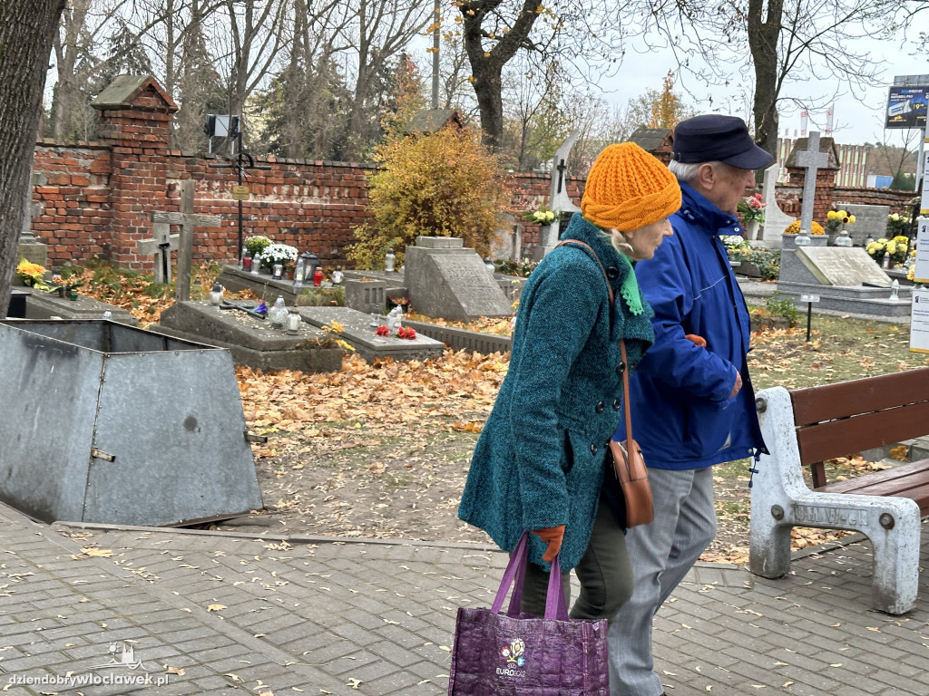 1 listopada we Włocławku - Święto Zmarłych