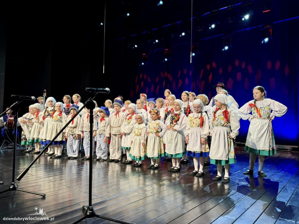  II Powiatowy Przegląd Zespołów Folklorystycznych