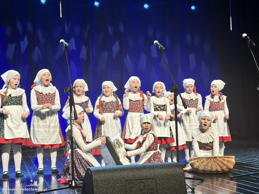  II Powiatowy Przegląd Zespołów Folklorystycznych