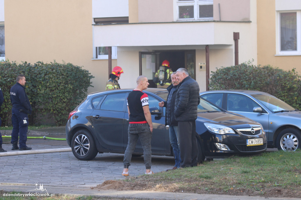 Pożar w piwnicy bloku przy Płockiej