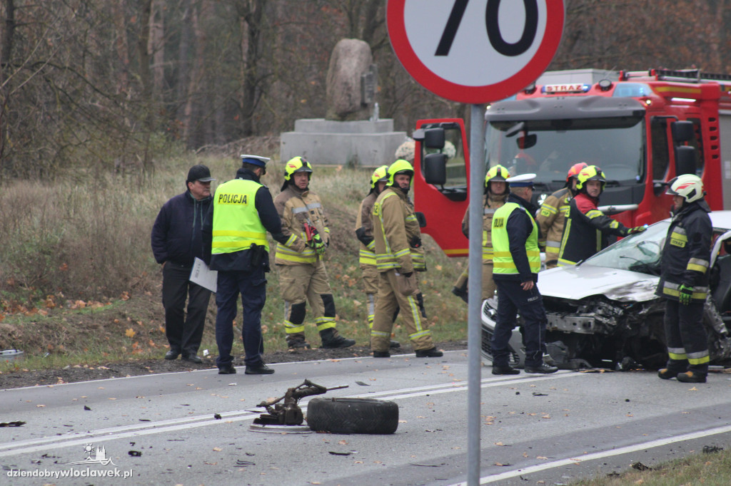 Wypadek na DK62. Zderzyły się trzy auta