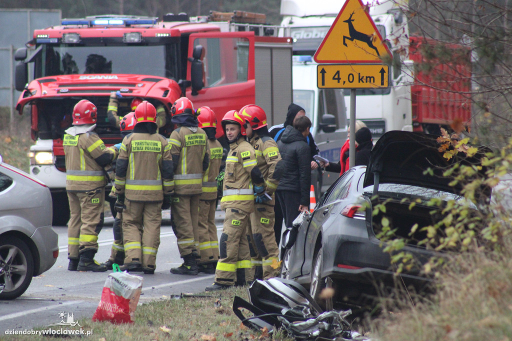 Wypadek na DK62. Zderzyły się trzy auta