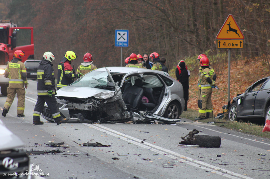 Wypadek na DK62. Zderzyły się trzy auta