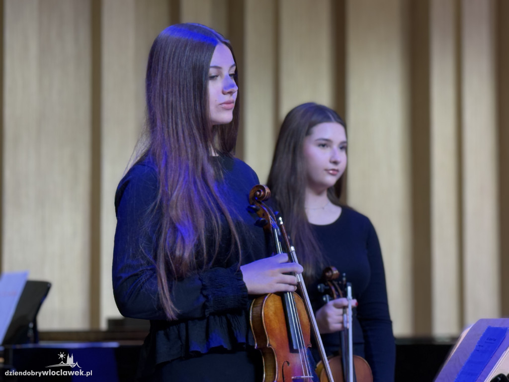 Koncert w Szkole Muzycznej - Muzyczna Podróż