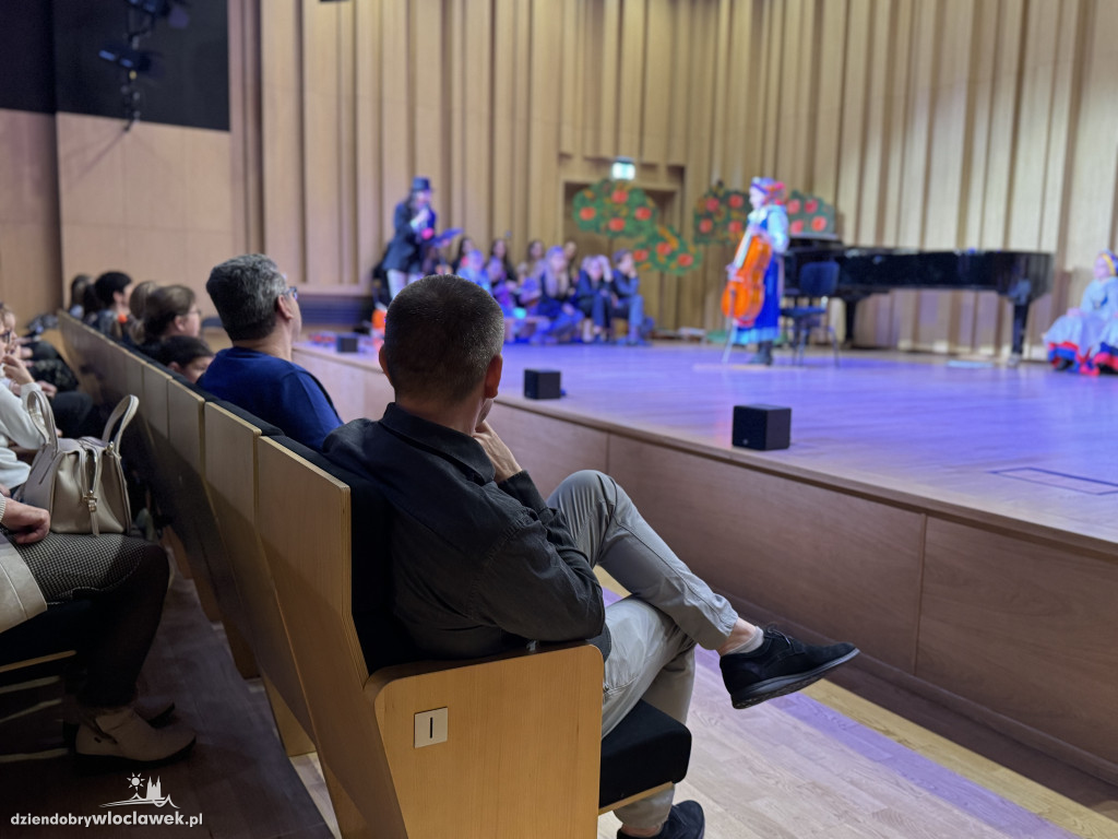 Koncert w Szkole Muzycznej - Muzyczna Podróż