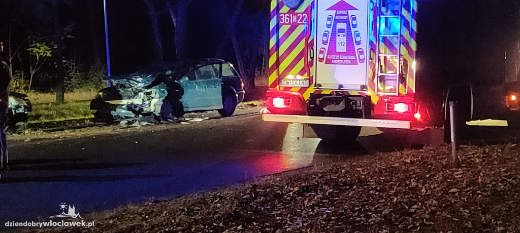 Zderzenie trzech pojazdów na al. Jana Pawła II