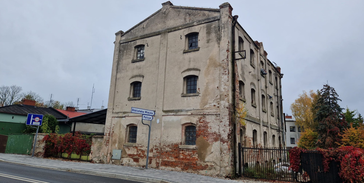 W Kowalu trwa gorąca dyskusja na temat przyszłości zabytkowego młyna przy ul. Piłsudskiego. Fot. Miasto Kowal. 