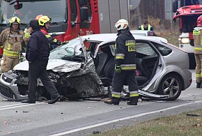 Droga krajowa zablokowana. Zderzyły się 3 samochody (FOTO)-73658